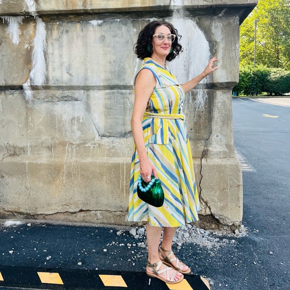 Meet your Posher, Latifah - Picture 3 of 3